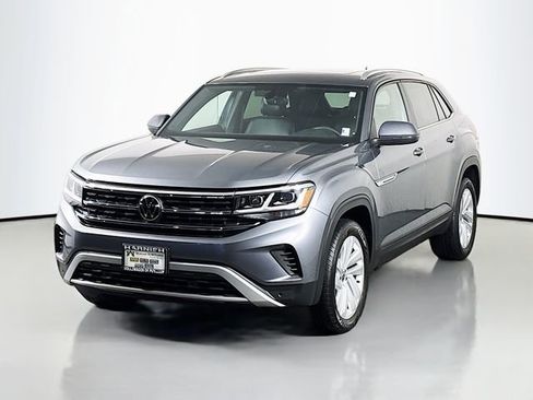 Used 2023 Volkswagen Atlas Cross Sport SE image 3