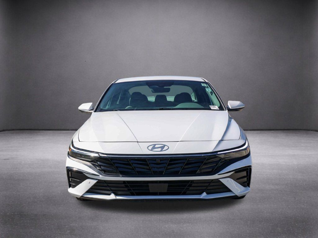Used 2024 Hyundai Elantra SEL FWD image 10