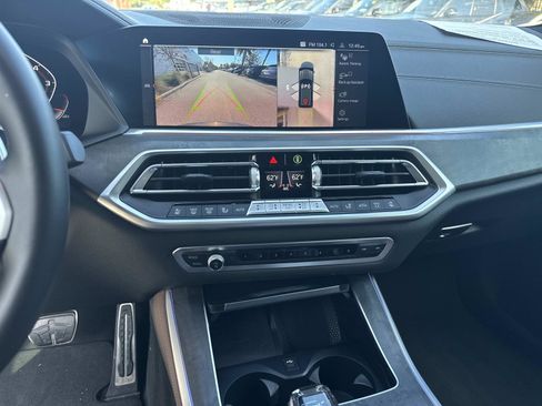 Used 2022 BMW X5 M50i w/ Executive Package image 26