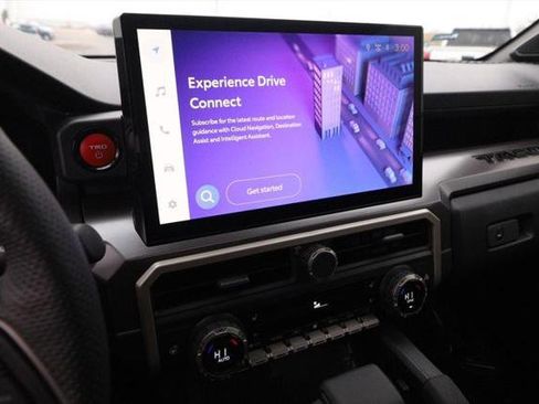 Certified 2024 Toyota Tacoma TRD Off-Road image 17