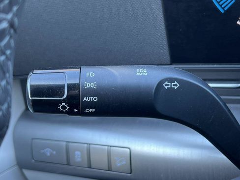 Used 2025 Hyundai Kona SEL AWD/4WD image 15