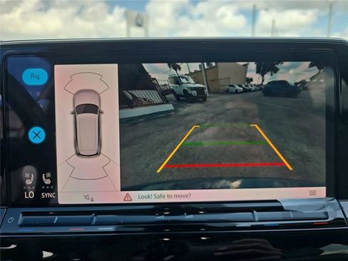 New 2026 Volkswagen Atlas SE FWD image 23