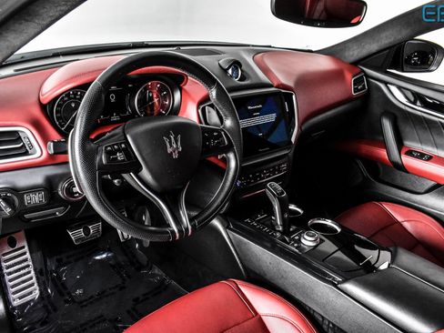 Used 2022 Maserati Ghibli Modena Q4 image 17