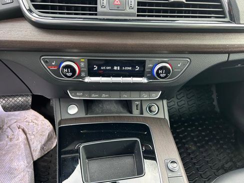 Used 2023 Audi Q5 2.0T Premium Plus image 19