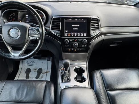 Used 2021 Jeep Grand Cherokee Limited AWD/4WD image 16