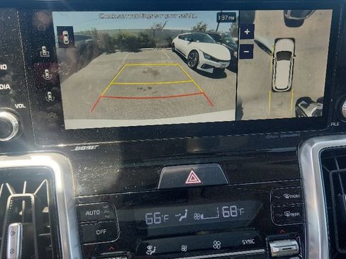 Certified 2023 Kia Sorento SX Prestige w/ Panoramic Sunroof Package AWD/4WD image 22