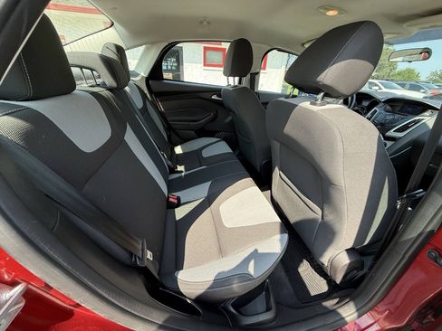 Used 2014 Ford Focus SE w/ SE Sport Package FWD image 20