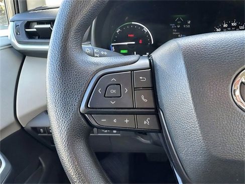 Used 2024 Toyota Sienna LE image 14