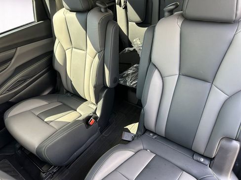 Used 2023 Subaru Ascent Onyx Edition Limited image 13