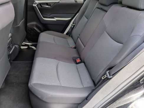 Used 2025 Toyota RAV4 XLE image 18