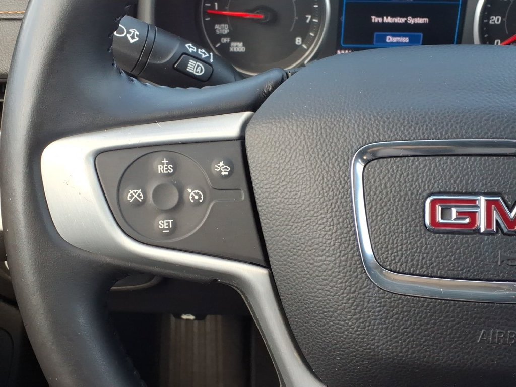 Used 2020 GMC Terrain SLE FWD image 34