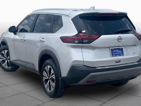 Used 2023 Nissan Rogue SV w/ SV Premium Package FWD image 12