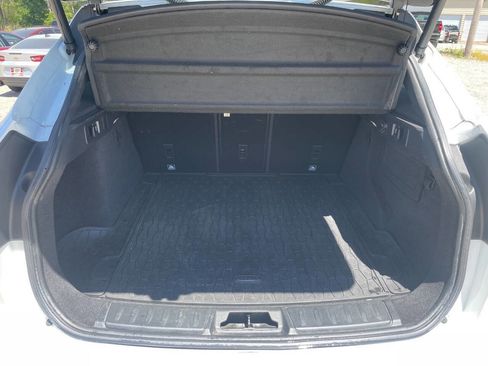 Used 2018 Jaguar F-PACE Premium image 8