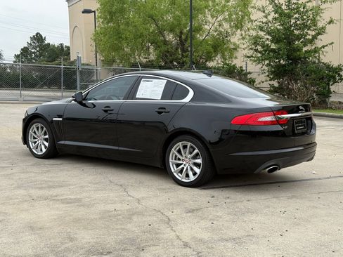 Used 2014 Jaguar XF RWD image 3