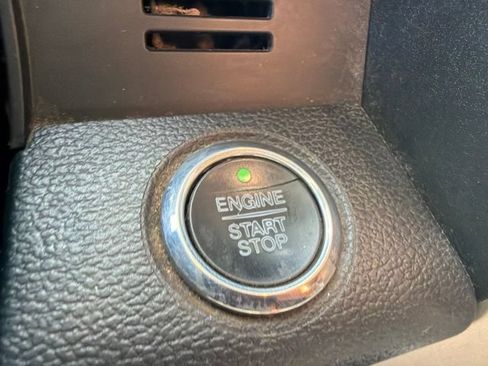 Used 2018 Ford F250 Lariat w/ Lariat Ultimate Package AWD/4WD image 51