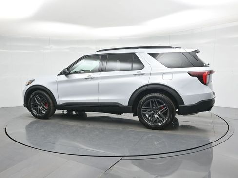New 2026 Ford Explorer ST w/ Sun And Sound Package image 6