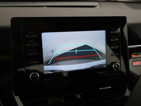 Used 2022 Toyota Camry SE FWD image 20