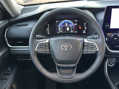 New 2026 Toyota Grand Highlander XLE image 25