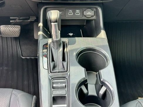 Used 2023 Honda Civic Touring image 14