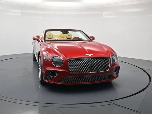Used 2021 Bentley Continental GT image 33