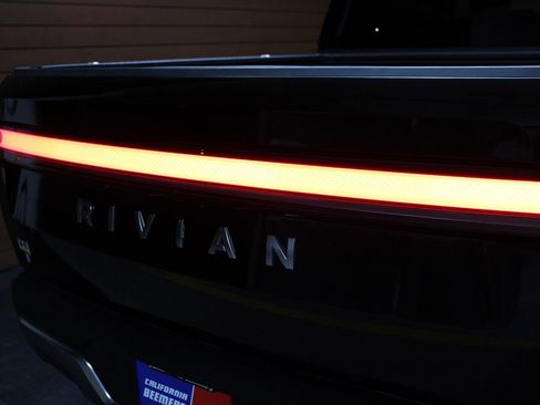 Used 2023 Rivian R1T Adventure image 6