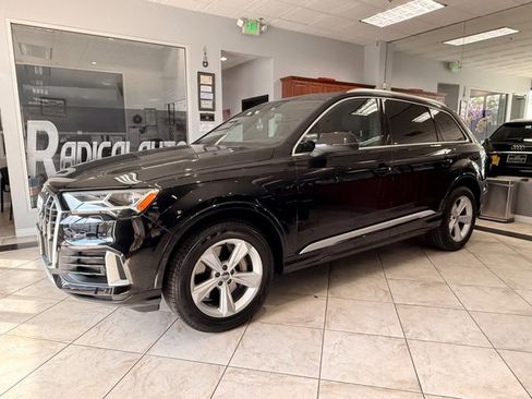 Used 2020 Audi Q7 3.0T Premium w/ Convenience Package AWD/4WD image 4