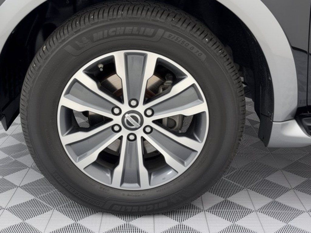 Used 2020 Nissan Armada SL w/ Premium Package AWD/4WD image 13