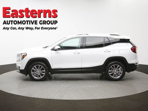 Used 2024 GMC Terrain SLT image 61