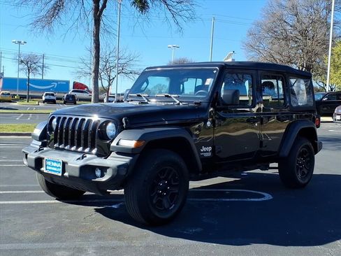 Used 2019 Jeep Wrangler Unlimited Sport image 4