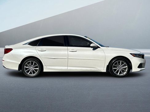 Used 2022 Honda Accord LX image 3