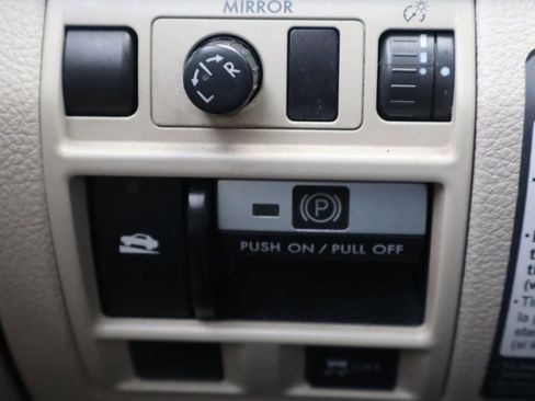 Used 2011 Subaru Outback 2.5i AWD/4WD image 33