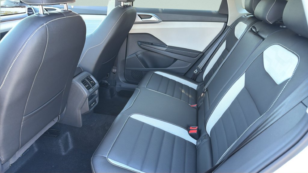 New 2027 Volkswagen Taos SEL AWD/4WD image 30