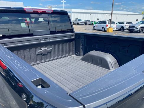 New 2025 Chevrolet Silverado 1500 High Country image 13