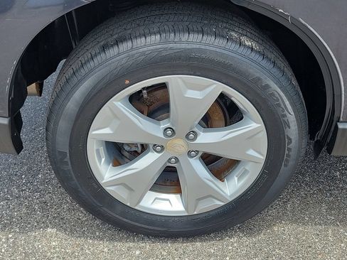 Used 2015 Subaru Forester 2.5i w/ Alloy Wheel Package AWD/4WD image 7