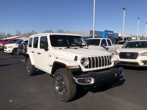 New 2026 Jeep Wrangler Sahara image 15