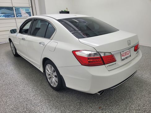 Used 2014 Honda Accord Touring image 5