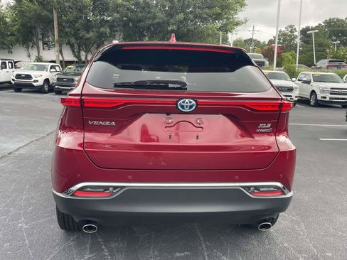 Used 2021 Toyota Venza XLE w/ Softex Package AWD/4WD image 6