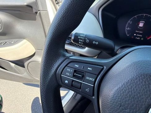 Used 2023 Honda HR-V LX image 21