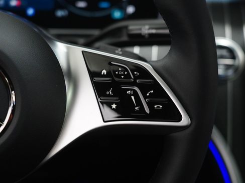 New 2026 Mercedes-Benz C 300 4MATIC Sedan image 21