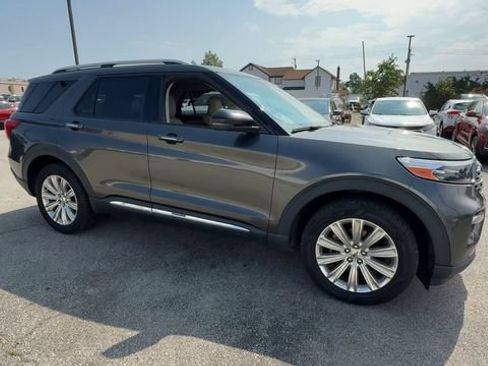 Used 2020 Ford Explorer Limited AWD/4WD image 2