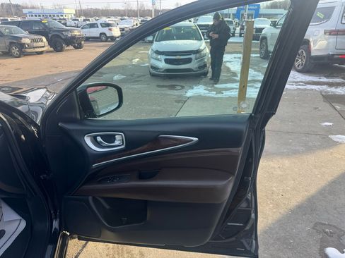 Used 2013 INFINITI JX35 AWD image 16