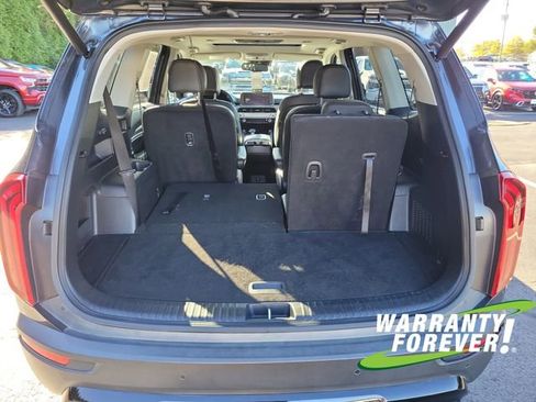 Used 2022 Kia Telluride EX w/ EX Premium Package image 18