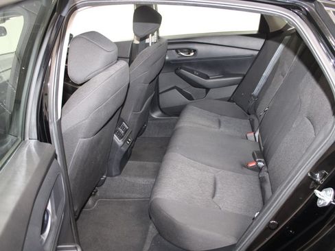 Used 2025 Honda Accord SE image 17