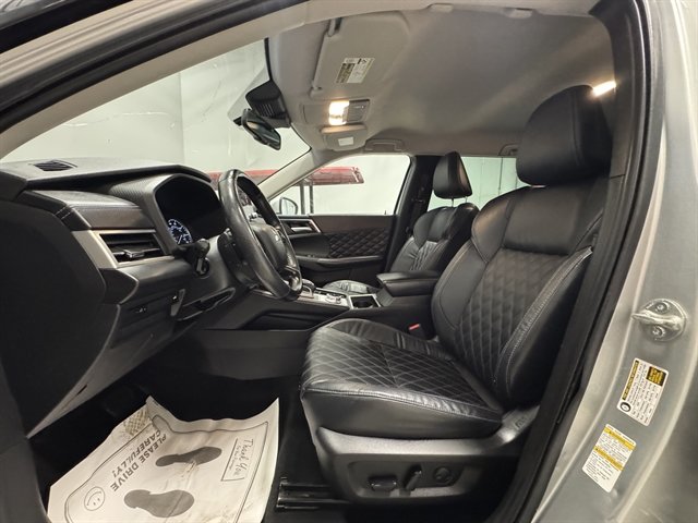 Used 2022 Mitsubishi Outlander SEL AWD/4WD image 23