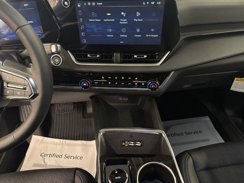 New 2026 Chevrolet Equinox LT w/ Convenience Package II image 19