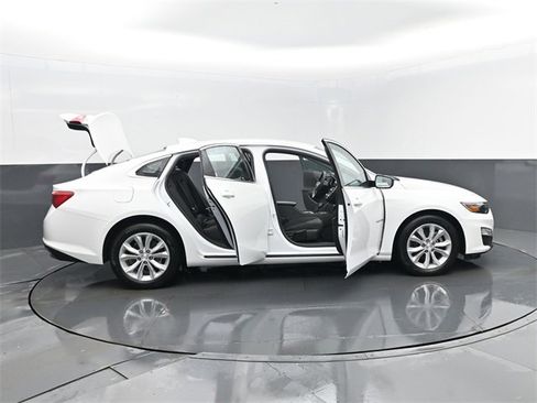 Used 2024 Chevrolet Malibu LT image 28
