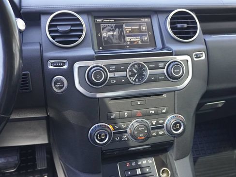 Used 2016 Land Rover LR4 HSE LUX AWD/4WD image 15