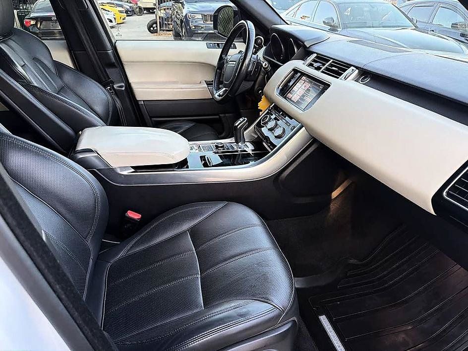 Used 2014 Land Rover Range Rover Sport Supercharged AWD/4WD image 10