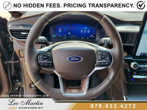 Used 2021 Ford Explorer King Ranch w/ Premium Technology Package AWD/4WD image 23