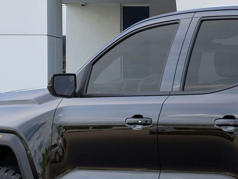 New 2026 GMC Canyon Elevation w/ Convenience Package image 12